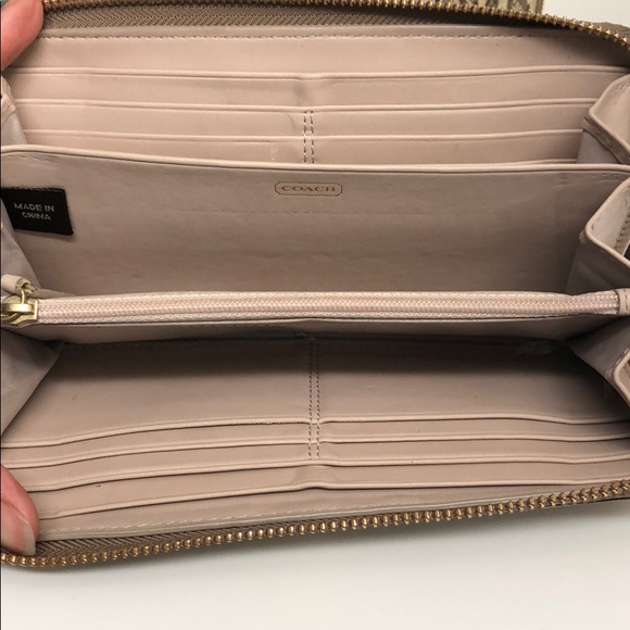 Authentic Coach Wallet - Picture 2 of 3